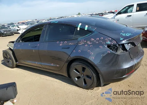 2021 Tesla Model 3 z USA, uszkodzony, nr VIN 5YJ3E1EAXMF087516